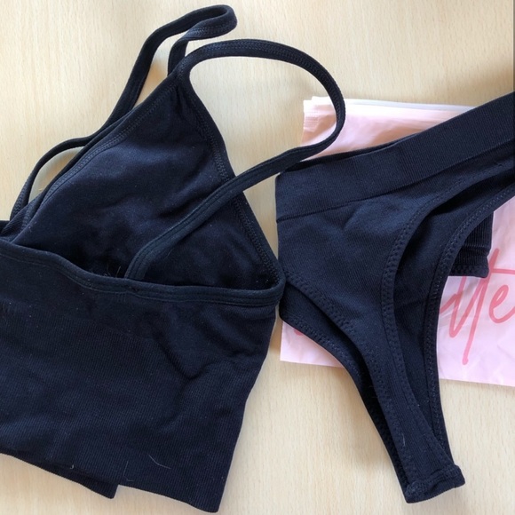 NWOT Seamless Black Bralette & Thong Set      Sz Large - Picture 6 of 7